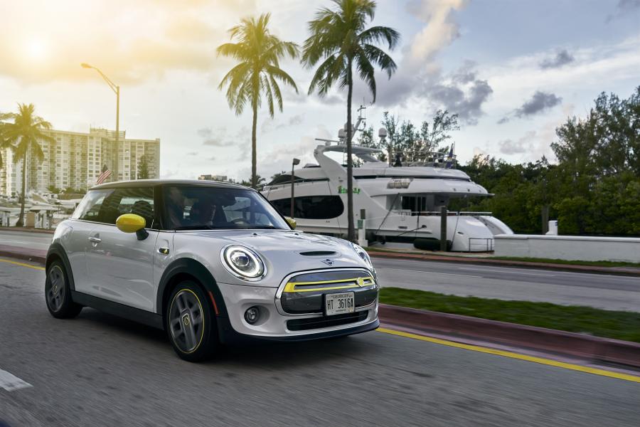  Mini Cooper SE (F56) 2020 года  (NA) (фото 87 из 342)